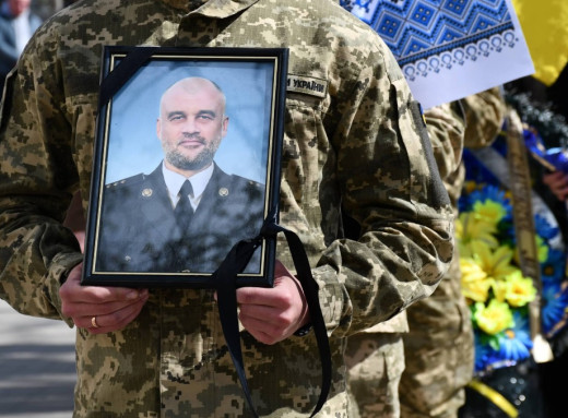 У Ніжині провели в останню путь загиблого воїна - Вадима Смирнова фото