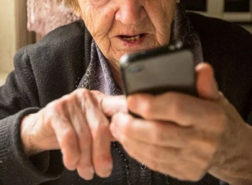 Увага  - шахраї: пенсіонерка з Прилук перерахувала 20 тисяч гривень на «порятунок» онука фото