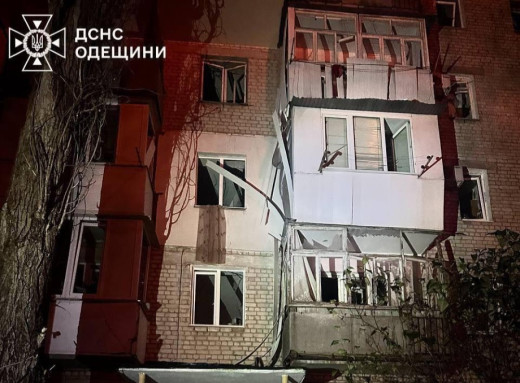 В Одесі шестеро людей постраждали внаслідок нічних ударів росії фото