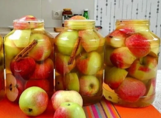 Медові мочені яблука на зиму фото