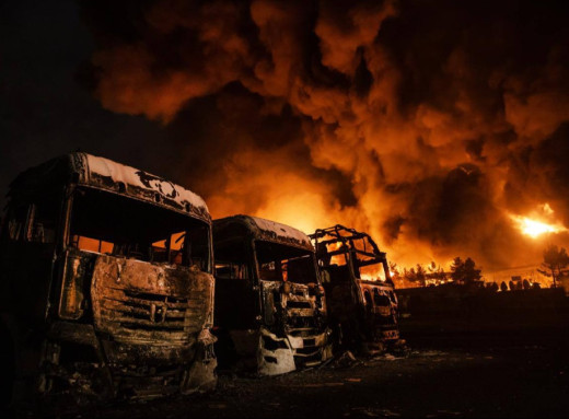 Після ударів по нафтосховищах у Тегерані фіксують кислотні дощі та сильне забруднення повітря фото