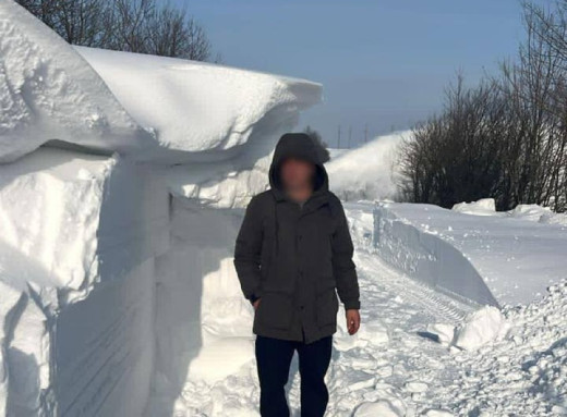 Снігова пастка на Р 24: на ділянці Татарів Кам'янець Подільський водіям допомагають дорожники і МВС фото