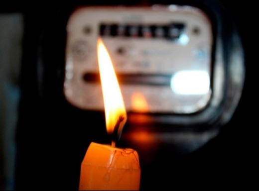 На Чернігівщині понад 30 тисяч абонентів залишилися без світла після нічної атаки фото На Чернігівщині понад 30 тисяч абонентів залишилися без світла після нічної атаки фото