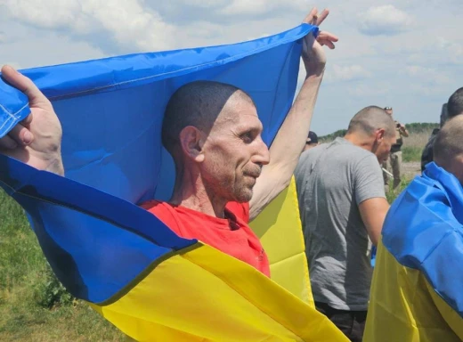 В Україну з російського полону повернулись 75 українців фото