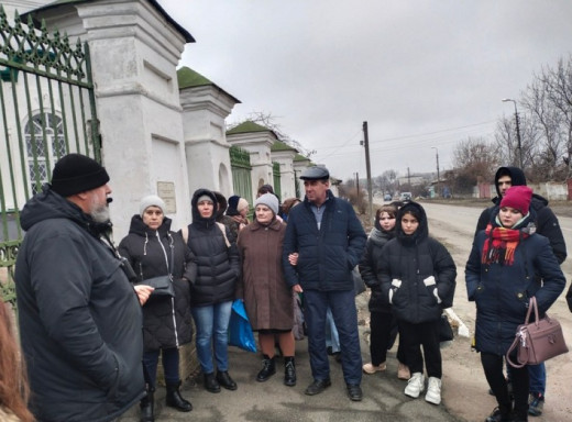 Історичними місцями міста: ніжинські студенти та викладачі дізнавалися про історію Ніжина фото