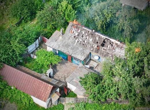 Росіяни атакували три громади Чернігівщини: є поранений, пошкоджено інфраструктуру фото Росіяни атакували три громади Чернігівщини: є поранений, пошкоджено інфраструктуру фото
