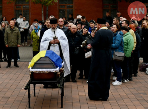 Ніжин попрощався з Воїном — Сергієм Дворським фото