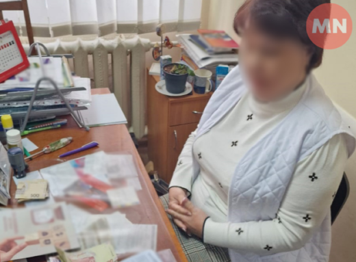 На Чернігівщині викрили голову позаштатної ВЛК та медсестру, які брали хабарі за ухилення від мобілізації фото