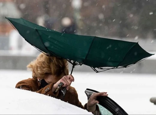 Будьте обережними: на Чернігівщині оголосили штормове попередження фото