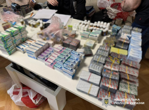 В Україні викрили найбільше підпільне виробництво стероїдів — вперше доведено фальсифікацію анаболіків фото В Україні викрили найбільше підпільне виробництво стероїдів — вперше доведено фальсифікацію анаболіків фото