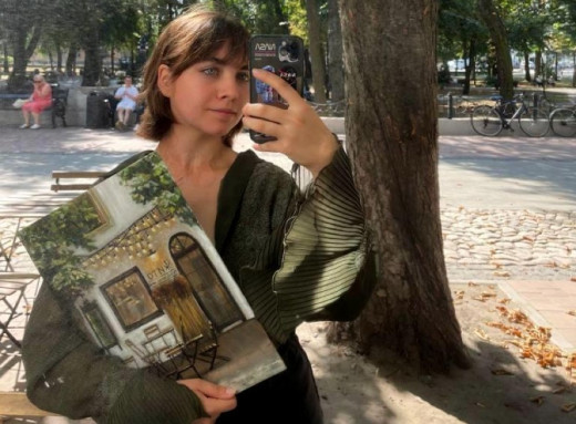 Про мистецтво, віру в себе і світло у темряві: розмова з дівчиною з Ніжина, яка малює картини фото