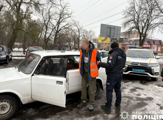 У Ніжині затримали підозрюваного у викраденні автомобіля: подробиці фото