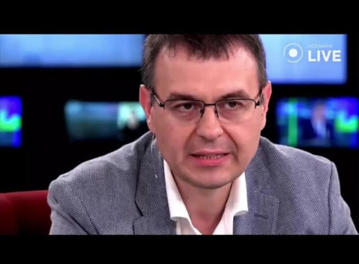 Підлітку передбачено одну зимову куртку на три роки, а жінці — дві сукні на сім років фото Підлітку передбачено одну зимову куртку на три роки, а жінці — дві сукні на сім років фото