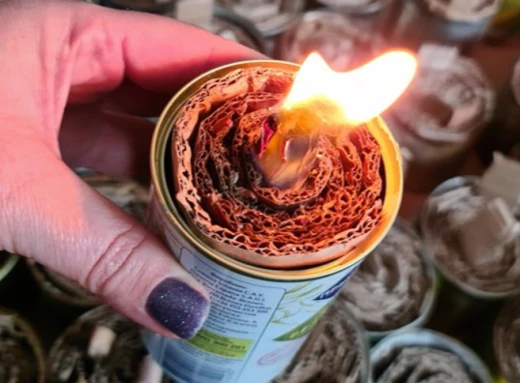 Одна з громад Чернігівщини підготувала 3000 окопних свічок фото