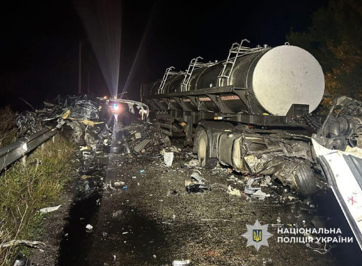 Поблизу Ніжина сталася моторошна ДТП: загинув 24-річний водій фото Поблизу Ніжина сталася моторошна ДТП: загинув 24-річний водій фото