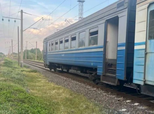 Переходив колію з велосипедом: у Бахмачі електропотяг на смерть збив чоловіка фото