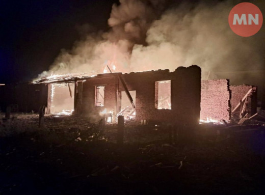 Обстріли Чернігівщини: за добу 20 вибухів у трьох прикордонних громадах фото Обстріли Чернігівщини: за добу 20 вибухів у трьох прикордонних громадах фото