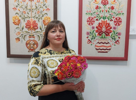 Ніжинка Наталія Постол отримала звання «Народний майстер образотворчого та декоративно-прикладного мистецтва» фото
