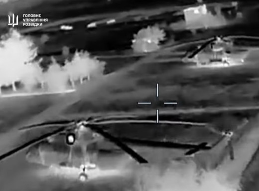Україна заявила про знищення трьох гелікоптерів Мі-8 у Криму фото