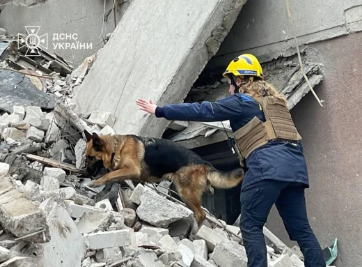Пошуково-рятувальну операцію у Чернігові завершено: 18 загиблих та 78 постраждалих фото