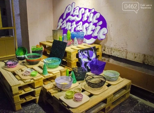 «Plastic Fantastic»: на Чернігівщині з'явилась майстерня з переробки пластику (Фото) фото