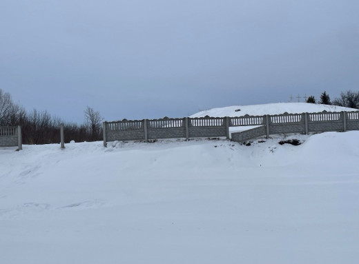 У Лосинівці вдруге зафіксували акт вандалізму на центральному кладовищі фото