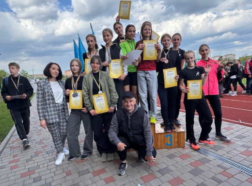 Нормативи, рекорди та медалі: ніжинці з перемогами на обласному чемпіонаті з легкої атлетики фото Нормативи, рекорди та медалі: ніжинці з перемогами на обласному чемпіонаті з легкої атлетики фото