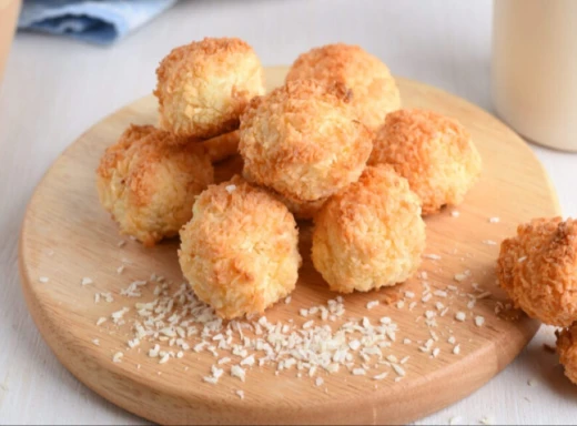 Просто і смачно: м’яке кокосове печиво вдома за 15 хвилин фото