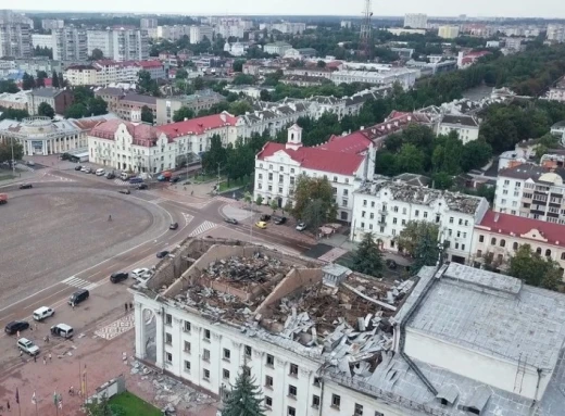 Ракетний удар 19 серпня по Чернігову: 20,8 мільйона на капітальний ремонт дахів у Чернігові фото