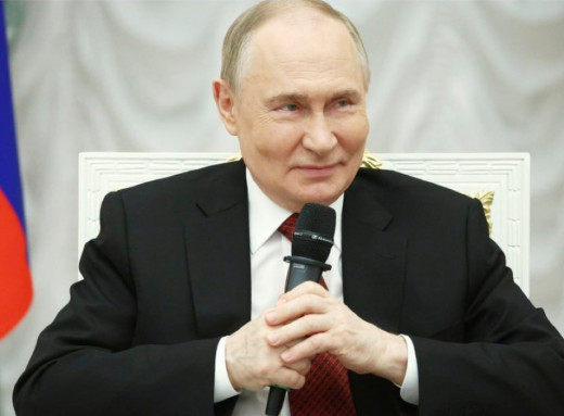 Трамп змінює курс щодо України: замість зброї — мирні переговори, а Європі доведеться платити більше фото Трамп змінює курс щодо України: замість зброї — мирні переговори, а Європі доведеться платити більше фото