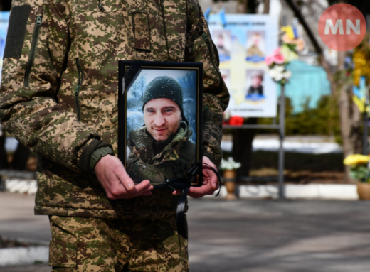 Ніжин попрощався з Воїном — Романом Широким фото