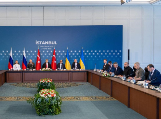 "Обмін всіх на всіх важкопоранених, тяжкохворих та молодших за 25 років військовополонених": результати другого раунду перемовин в Стамбулі між Україною та Росією фото