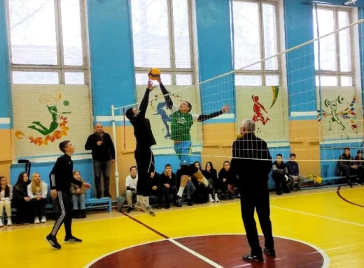 У Ніжинській школі №15 відбулися змагання з волейболу (Фото) фото