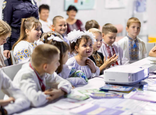 Безпека, харчування і транспорт: на що зробили ставку в освіті Чернігівщини у 2025 році фото