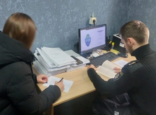 На Чернігівщині працівниця пошти привласнила майже 20 тисяч гривень: подробиці фото