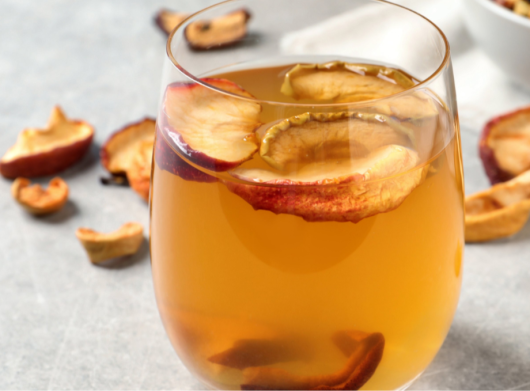 Узвар по-давньому: напій із сухофруктів, який готували ще наші предки